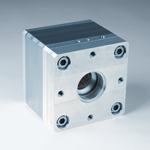 黑马赵防护-弹性皮腔、整体壁式防护系统、卷帘防护罩、钢制伸缩式导轨防护罩